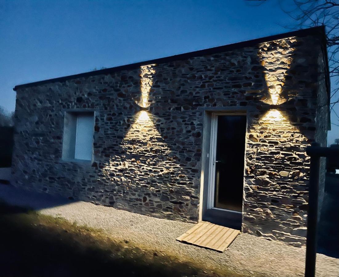 Maison En Pierres Au Calme Pres D'Ancenis Mésanger Exterior foto